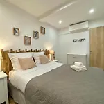 Le Rue Longue Апартаменты *