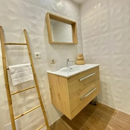 Le Rue Longue * 芒通