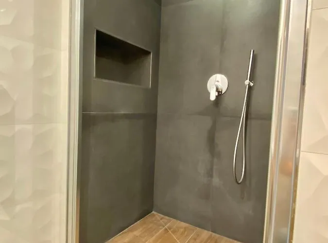 Le Rue Longue Apartman *