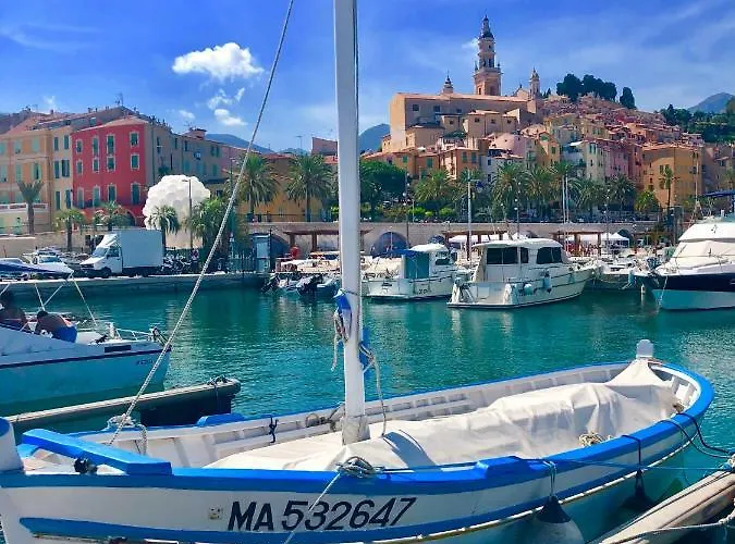 Le Rue Longue Apartment *